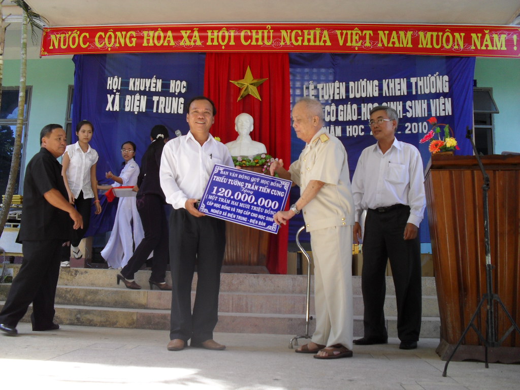 Ân tình của vị tướng tình báo